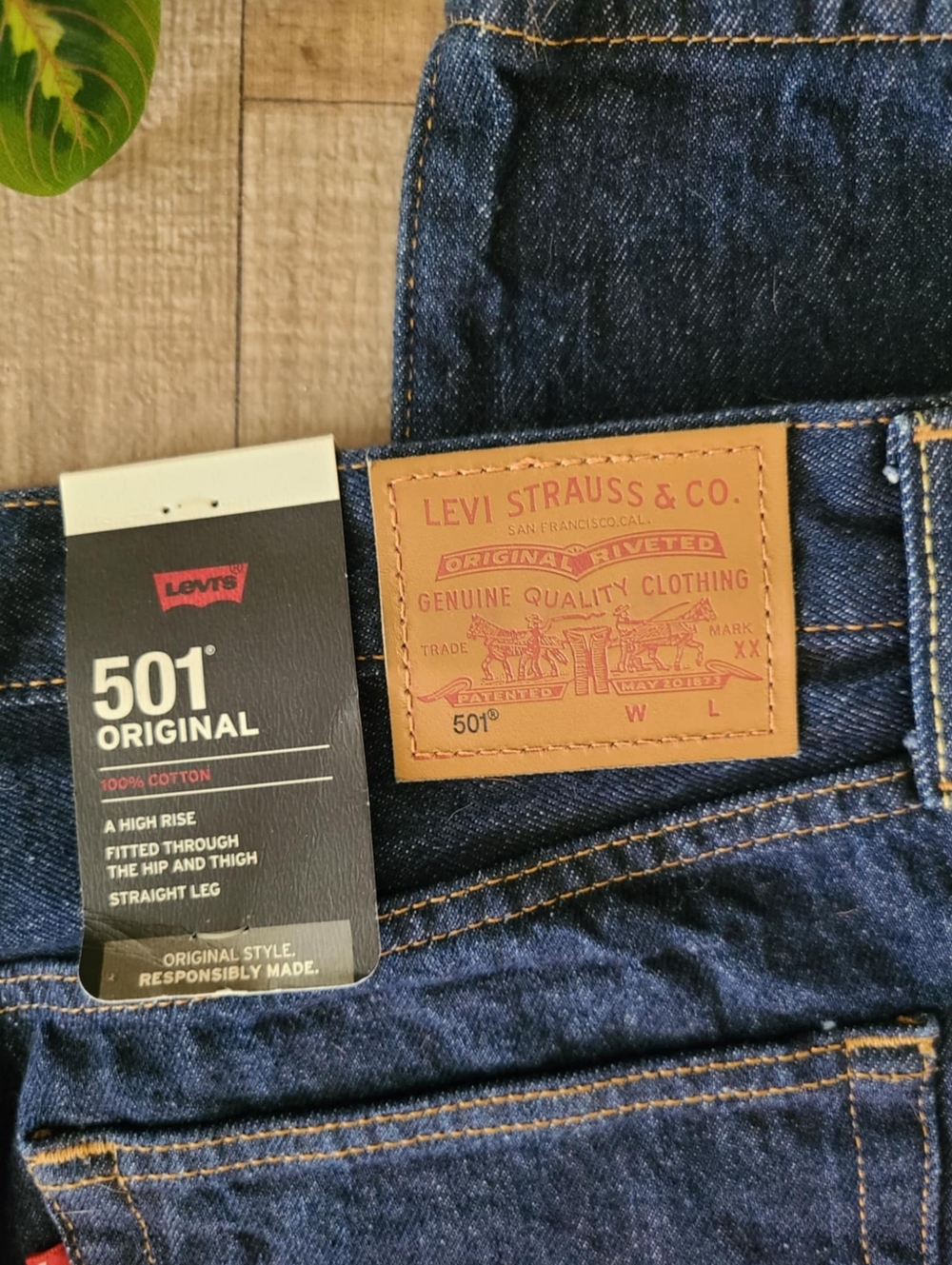 Levis 501 Original Jeans Dark Wash Size 32 X 30 - Picture 7 of 10